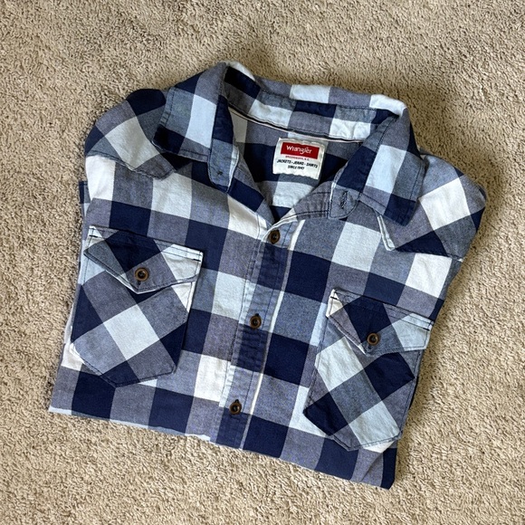 Wrangler Navy and White Checkered Flannel Shirt - Picture 5 of 5